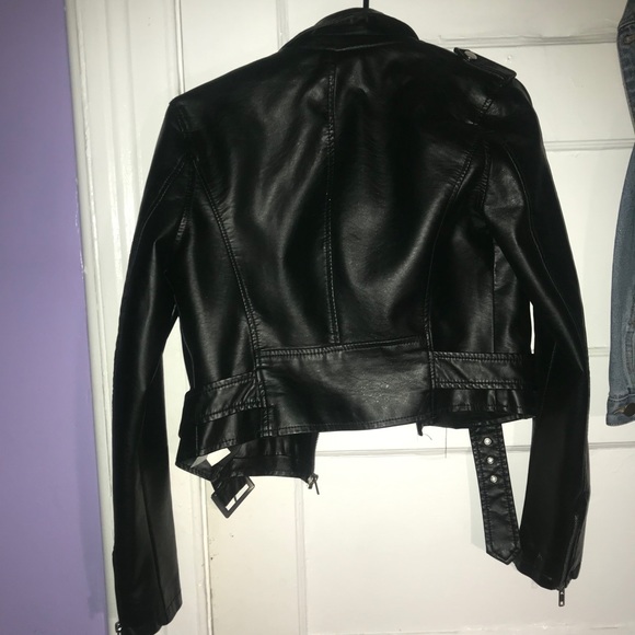 Black leather jacket - Picture 2 of 2